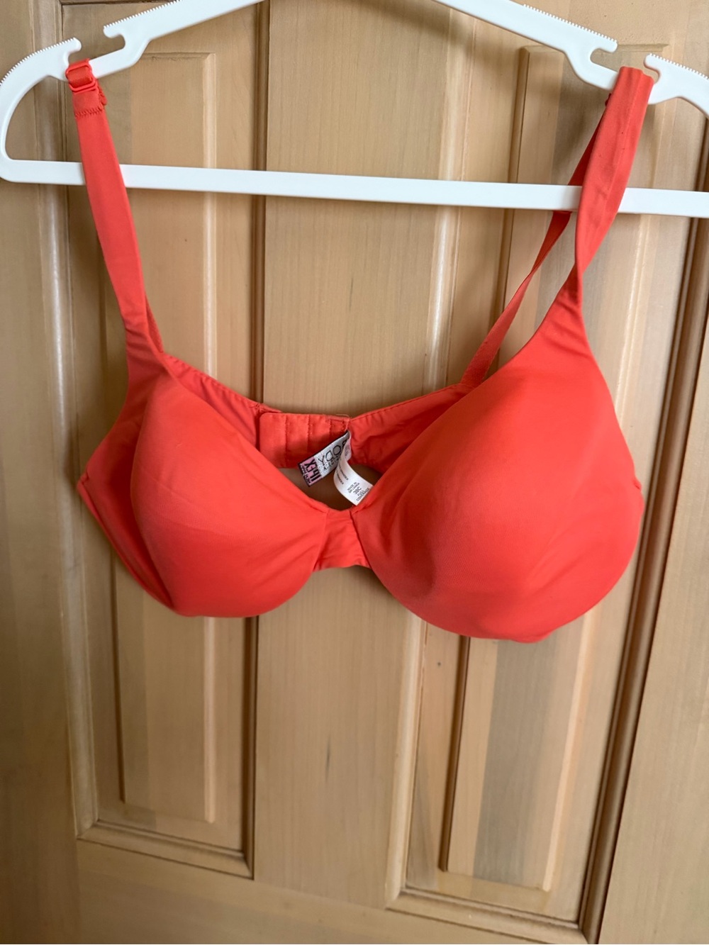 Body by Victoria Secret coral smooth Bra sz 38C